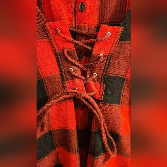 Express Button Down Shirt With Corset Detail - Picture 2 of 5